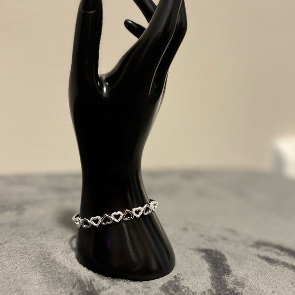 14k White Gold Heart Bangle Bracelet - Picture 2 of 7